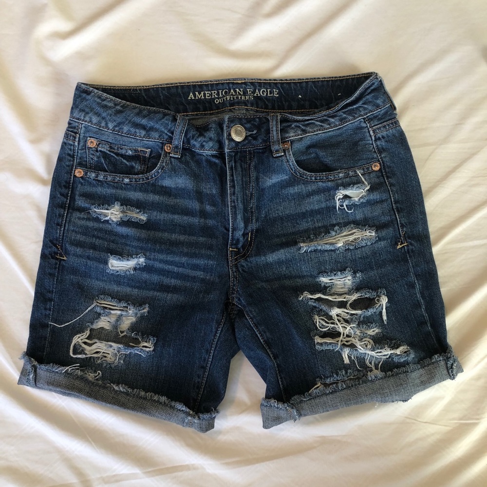 Destroyed jean Bermuda shorts